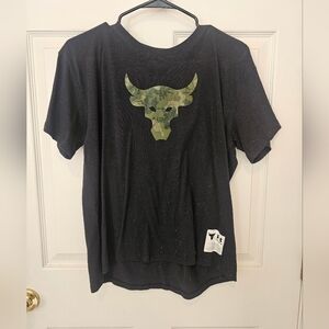 Project Rock camo logo t shirt